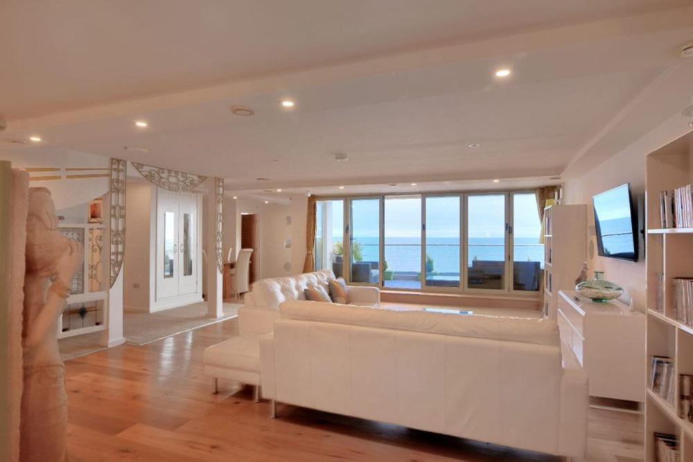 Largigi Offering Two Amazing Panoramic Sea Front Apartments Lyme Regis Exterior photo
