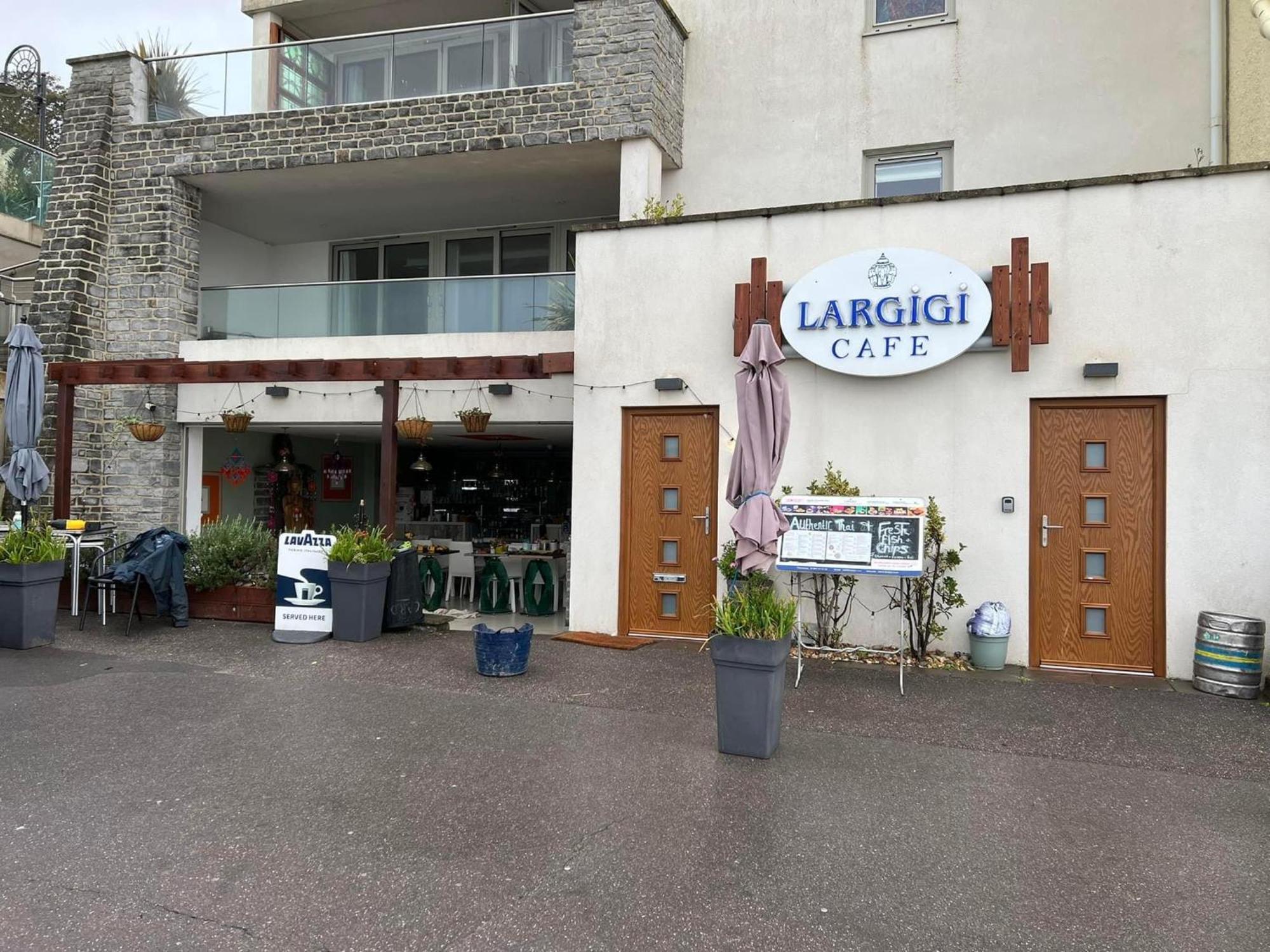 Largigi Offering Two Amazing Panoramic Sea Front Apartments Lyme Regis Exterior photo